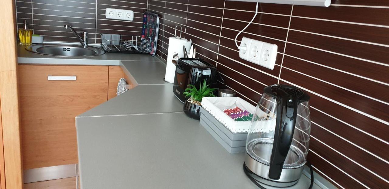 Grand Paradise Apartman Miskolc Eksteriør billede