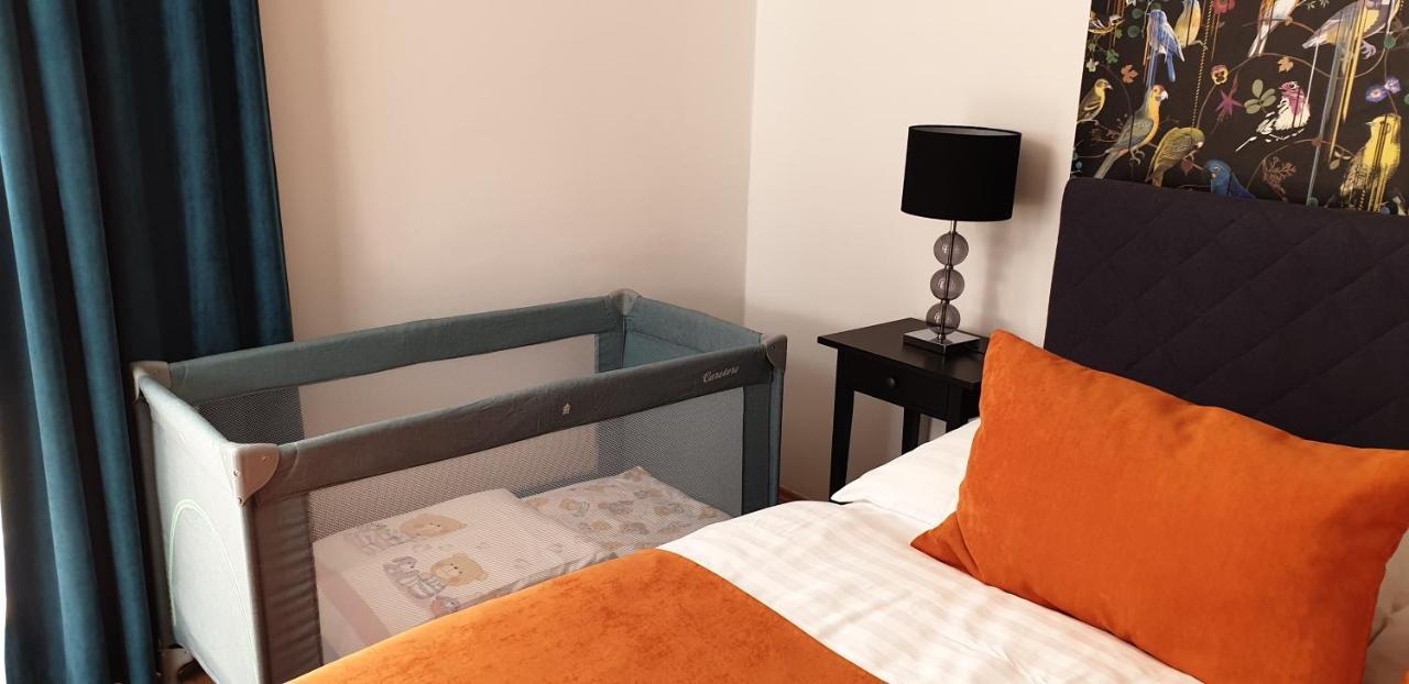 Grand Paradise Apartman Miskolc Eksteriør billede